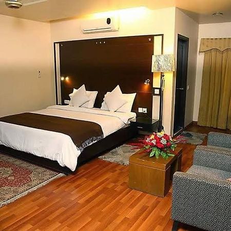 Hira Guest House Karachi Exterior foto
