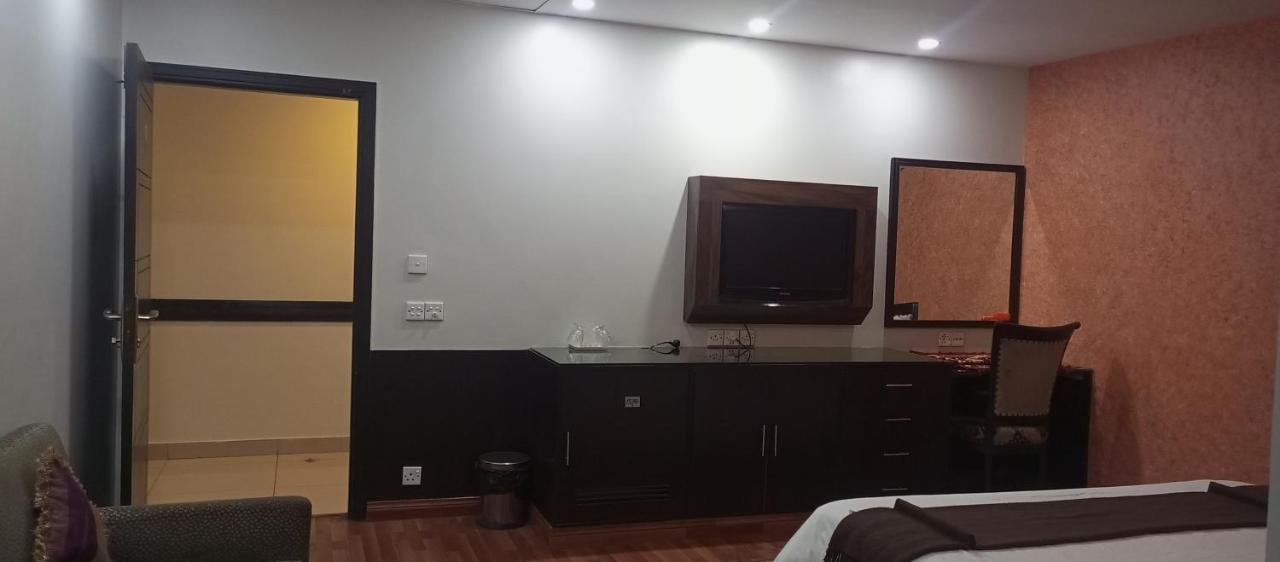Hira Guest House Karachi Exterior foto