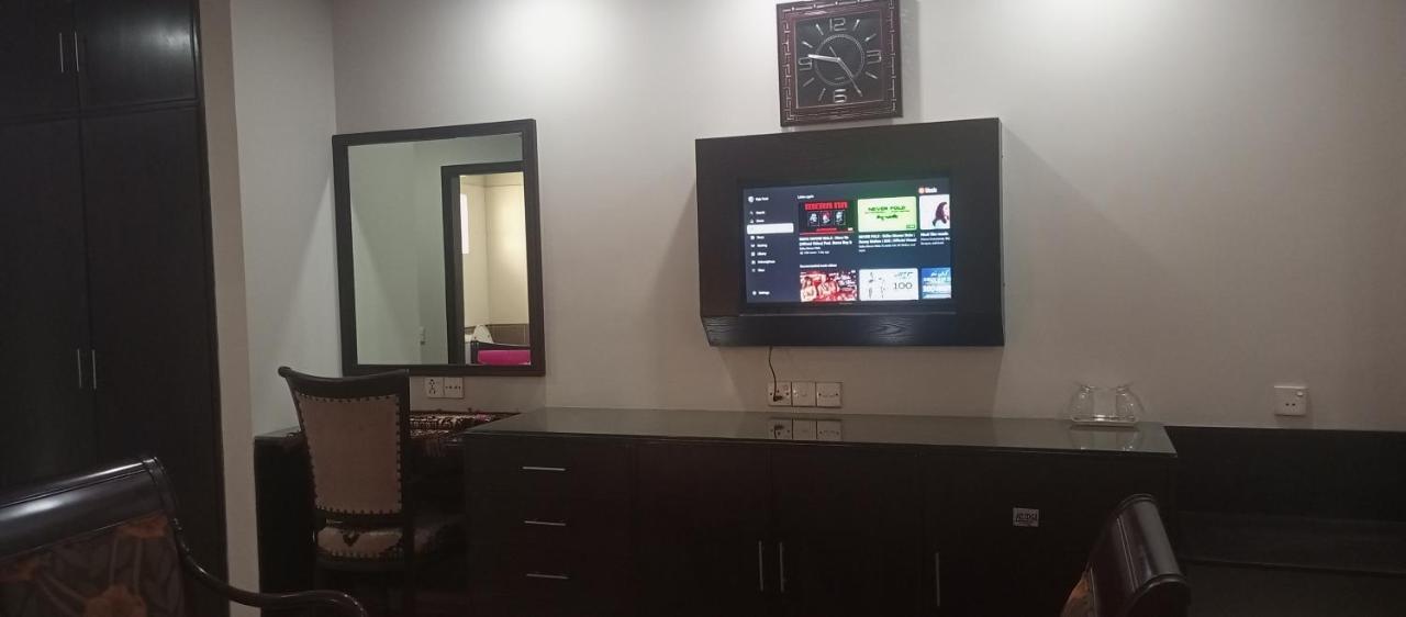 Hira Guest House Karachi Exterior foto
