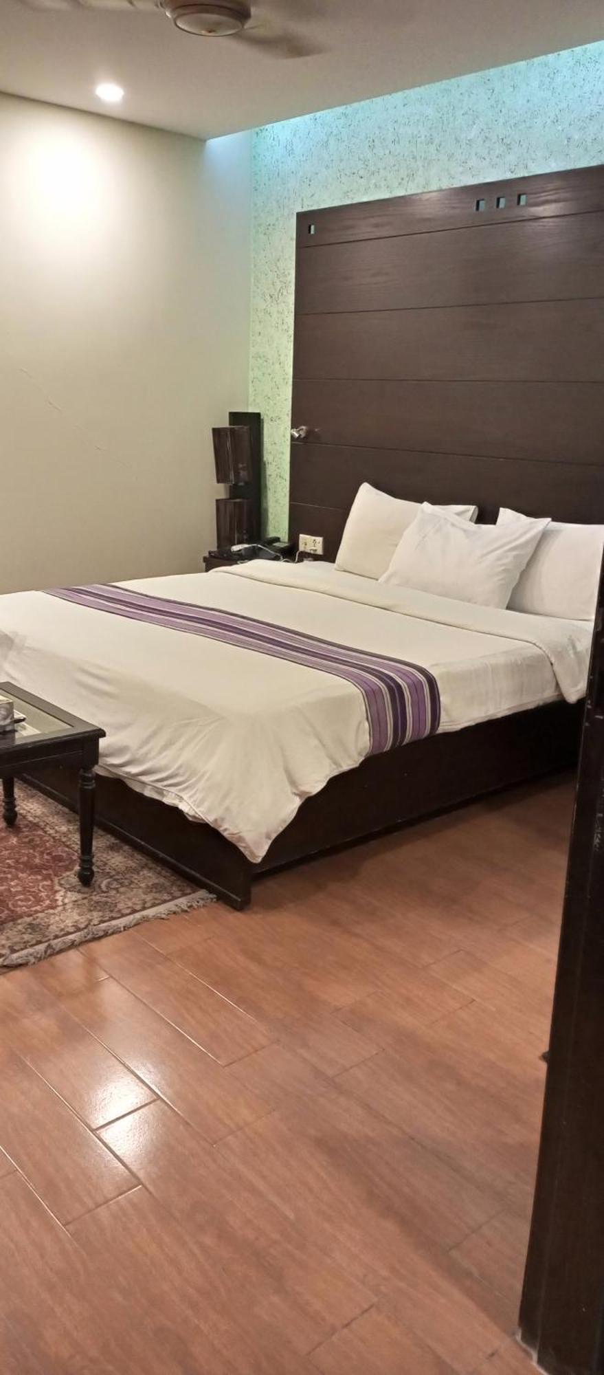Hira Guest House Karachi Exterior foto